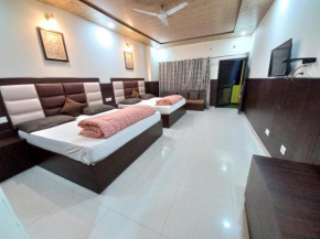 Cottage Club Inn